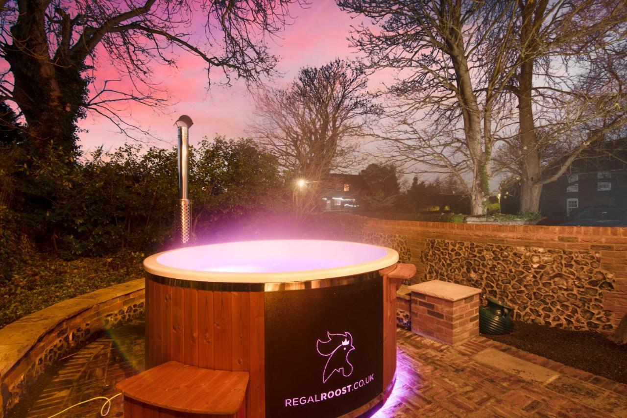 The Roost Group - The Coach House - Hot Tub Villa Gravesend Kültér fotó